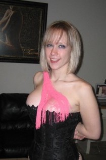, 25  female escort, minot