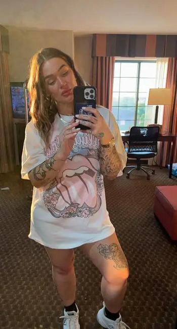 2247321805, female escort, Minot